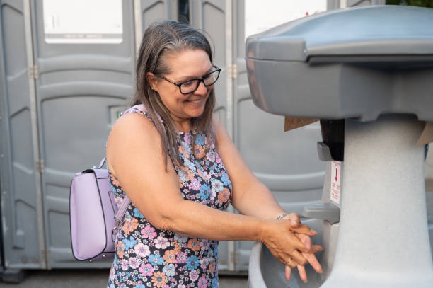 Best High-end porta potty rental  in Fayette, IA